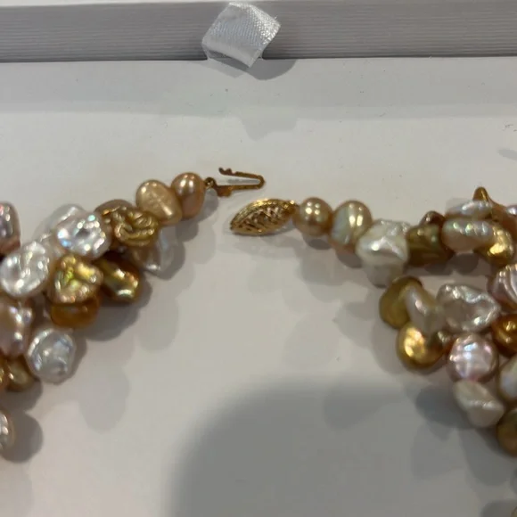 14k Gold and Cream Pearl Certified Cultured Pearls Necklace - Picture 4 of 7